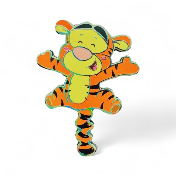 Disney's Winnie the Pooh Baby Tigger - Paris Disney Parks Collector Trading Pin - Picture 1 of 2